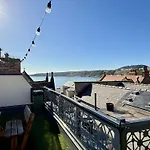 Merchants Quarters - Berkano & Othala - Two Stunning In One - Both With Harbour And Sea Views - Free Roof Terrace With Sea And Harbour View And Location To Beaches Amenities Restaurants And Harbour بيت للعطل سكرابورو