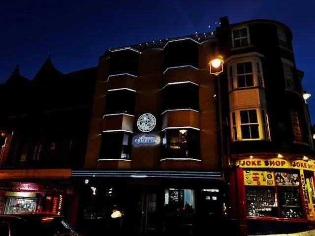 Ferienhaus Merchants Quarters - Berkano & Othala - Two Stunning In One - Both With Harbour And Sea Views - Free Roof Terrace With Sea And Harbour View And Location To Beaches Amenities Restaurants And Harbour Scarborough