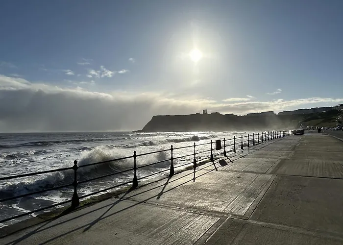 Merchants Quarters - Berkano & Othala - Two Stunning In One - Both With Harbour And Sea Views - Free Roof Terrace With Sea And Harbour View And Location To Beaches Amenities Restaurants And Harbour Scarborough