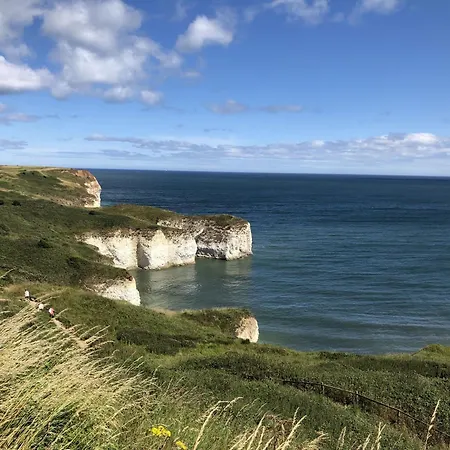 Merchants Quarters - Berkano & Othala - Two Stunning Apartments In One Booking - Both With Harbour And Sea Views - Free Roof Top Terrace With Sea And Harbour View And Central Location To Beaches Amenities Restaurants And Harbour